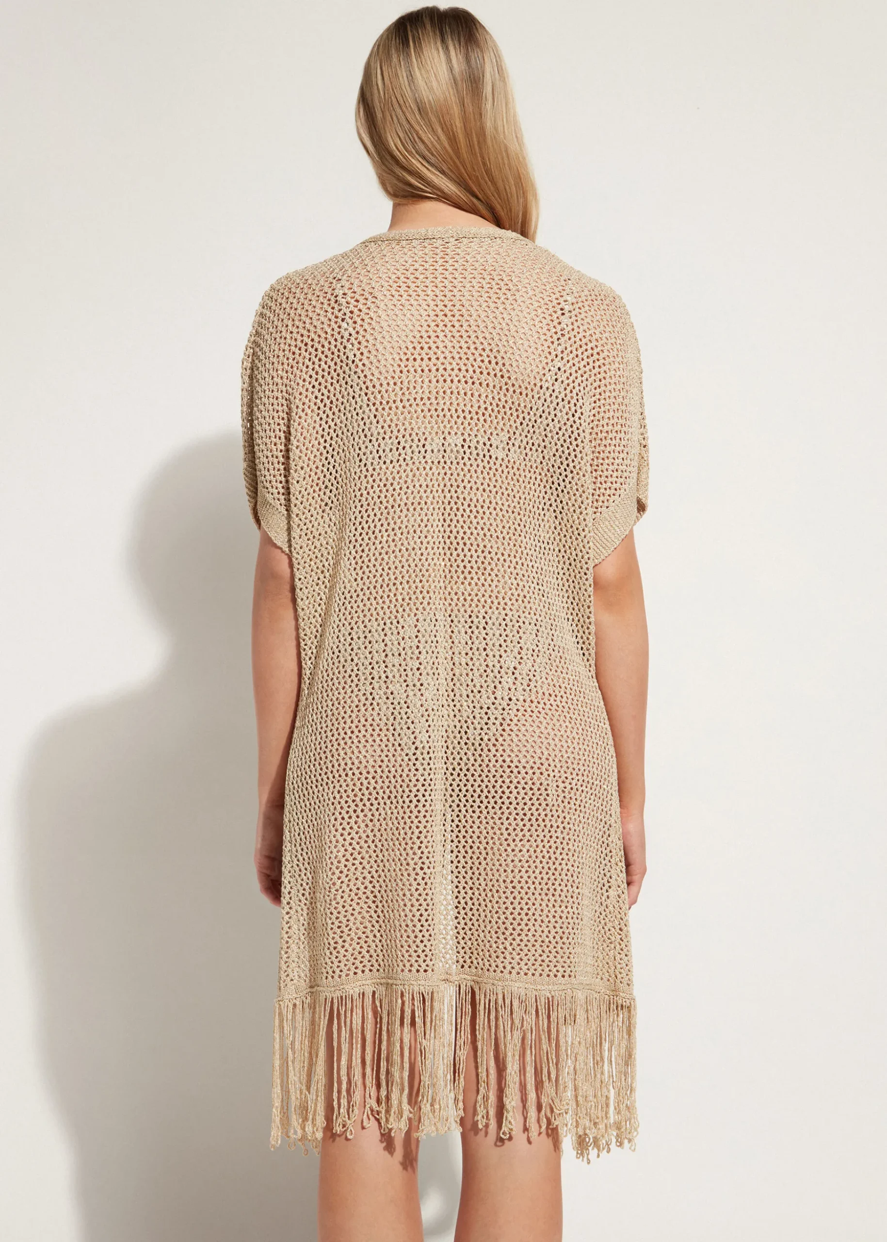 Gilet En Filet Dore Avec Franges