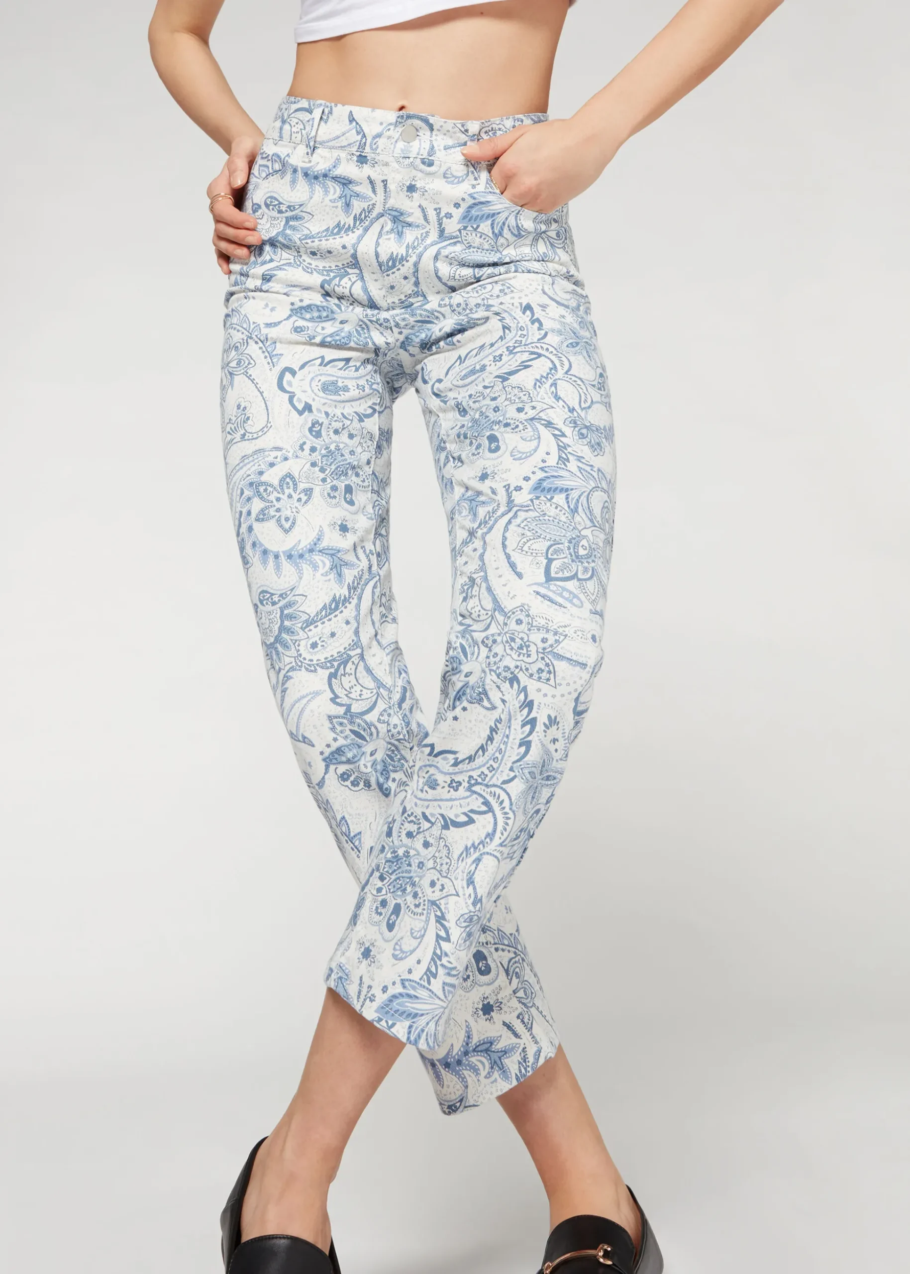 Jean Court A Taille Haute Et Pattes D'Elephant