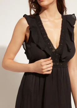 Robe Courte Avec Volant Et Passementerie