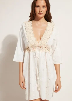 Robe En Dentelle Anglaise Avec Paillettes