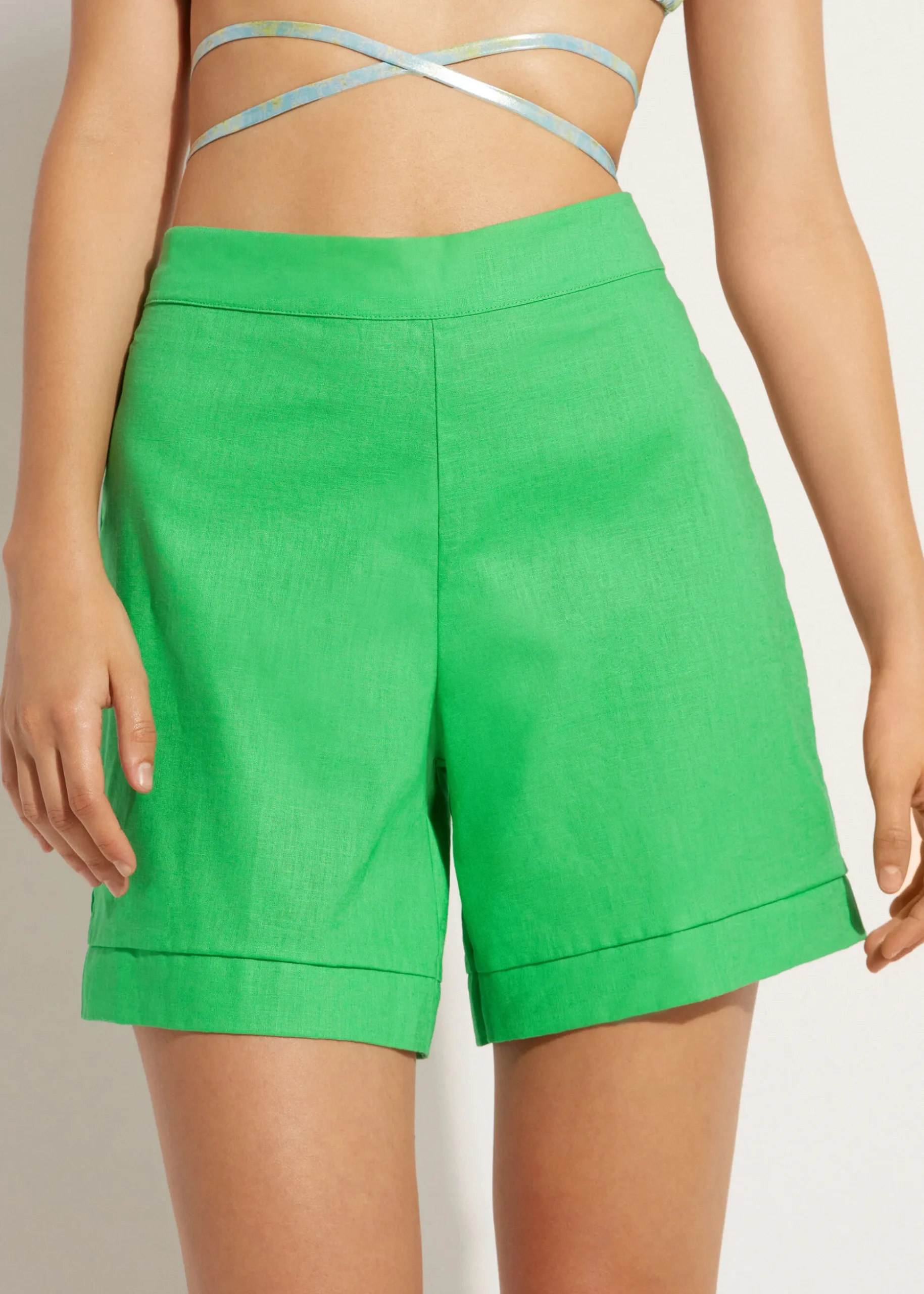 Short Avec Lin